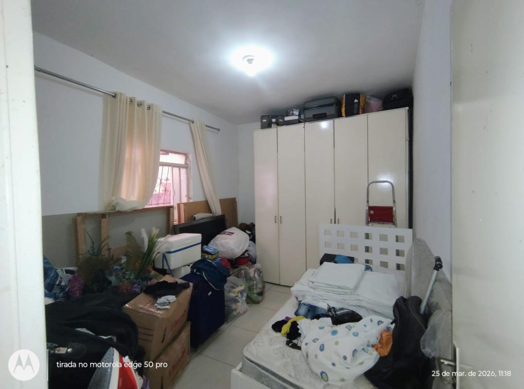 Casa, Paulo VI, 2 Quartos, 4 Vagas