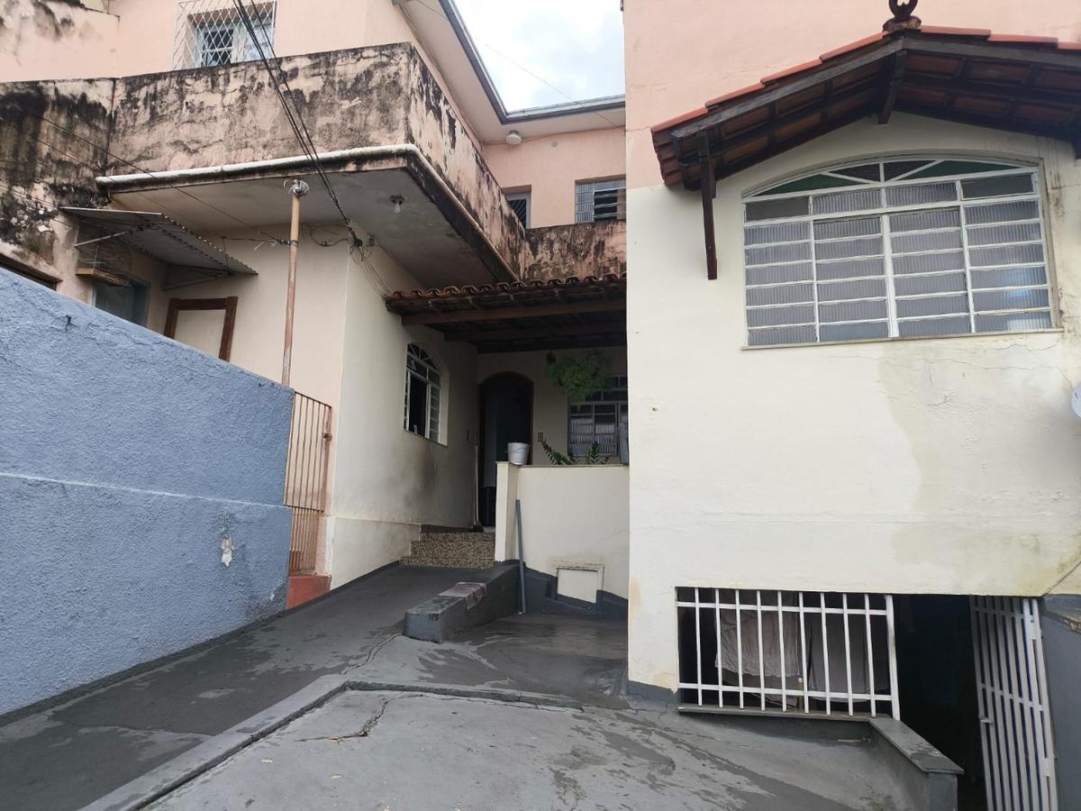Casa, Concórdia, 3 Quartos, 2 Vagas, 1 Suíte