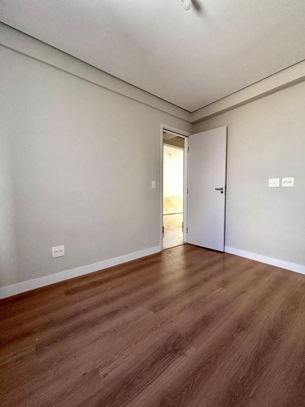 Apartamento, Sagrada Família, 3 Quartos, 2 Vagas, 1 Suíte
