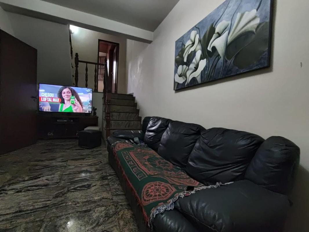 Casa, Conjunto Califórnia, 3 Quartos, 3 Vagas, 2 Suítes