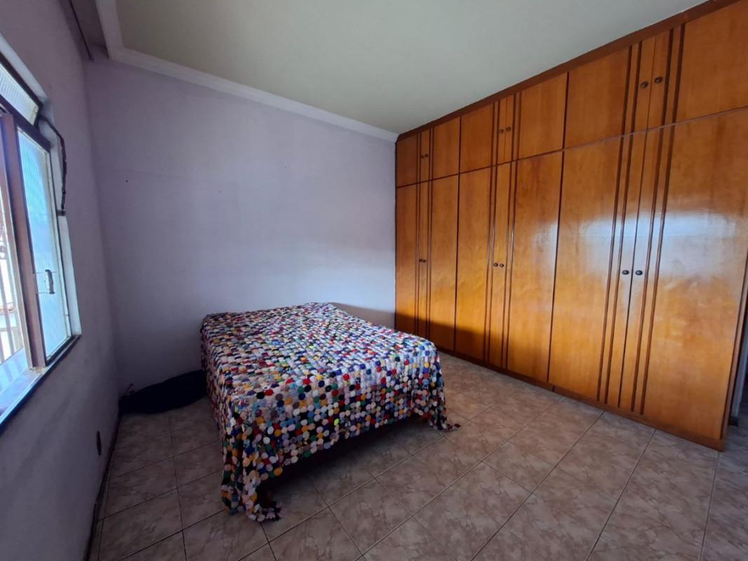Casa, São Benedito, 3 Quartos, 4 Vagas, 1 Suíte
