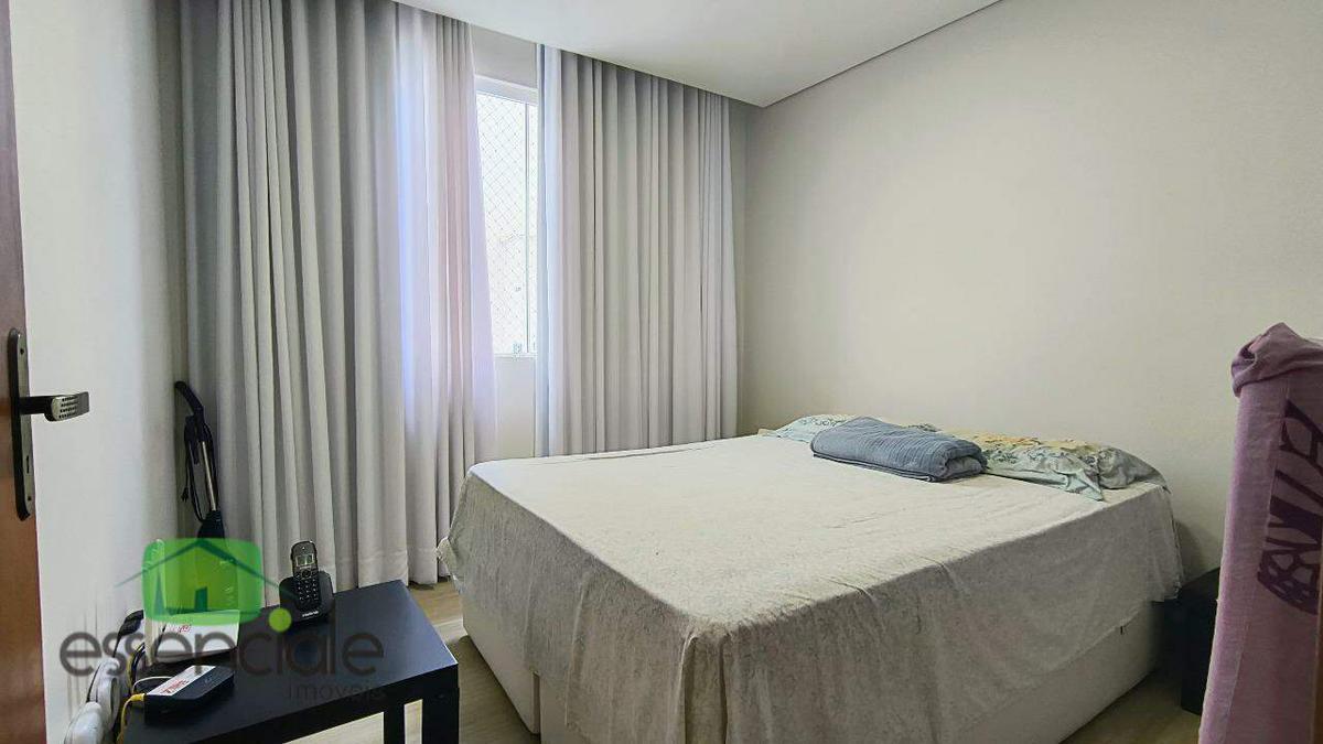 Casa, Europa, 3 Quartos, 4 Vagas, 1 Suíte