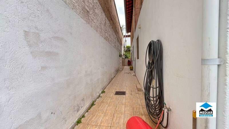 Casa, Buritis, 5 Quartos, 4 Vagas, 1 Suíte