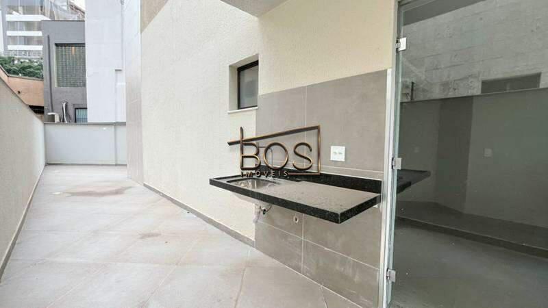 Apartamento, Funcionários, 2 Quartos, 1 Vaga, 1 Suíte