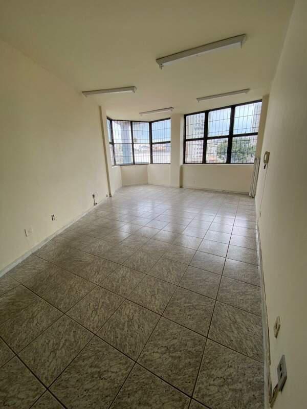 Sala, Nova Suíssa, 0 Quarto, 0 Vaga