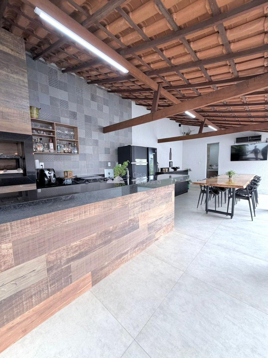 Casa, São João Batista (venda Nova), 3 Quartos, 5 Vagas, 1 Suíte