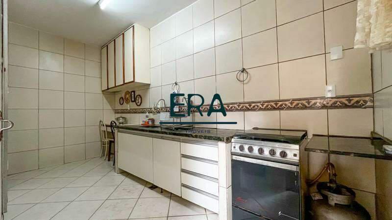 Casa, Serra, 4 Quartos, 2 Vagas, 2 Suítes