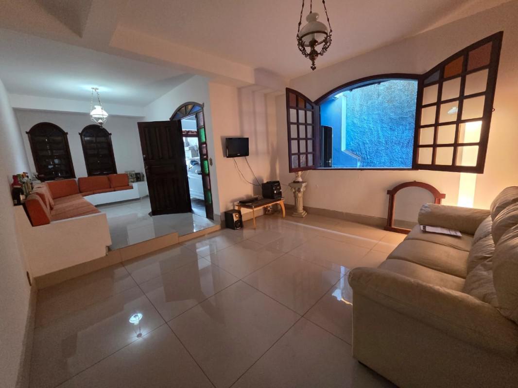 Casa, Coqueiros, 4 Quartos, 1 Vaga, 1 Suíte