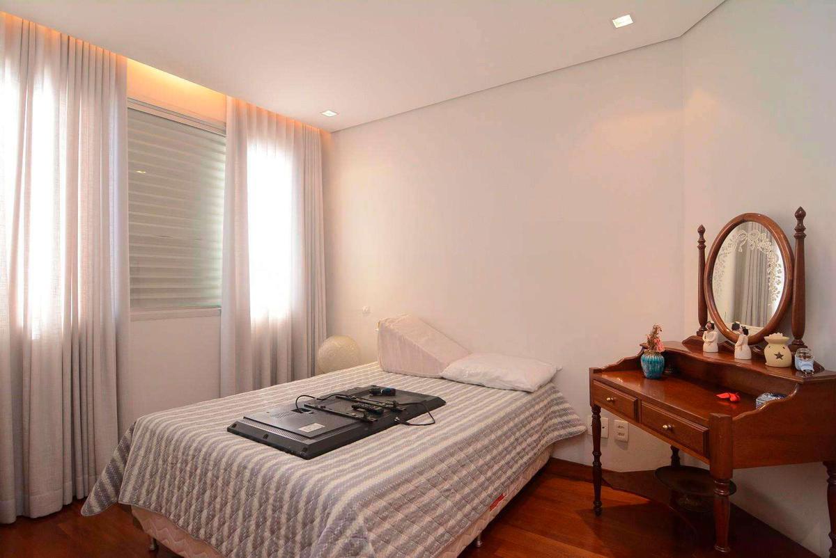 Cobertura, Savassi, 4 Quartos, 3 Vagas, 1 Suíte