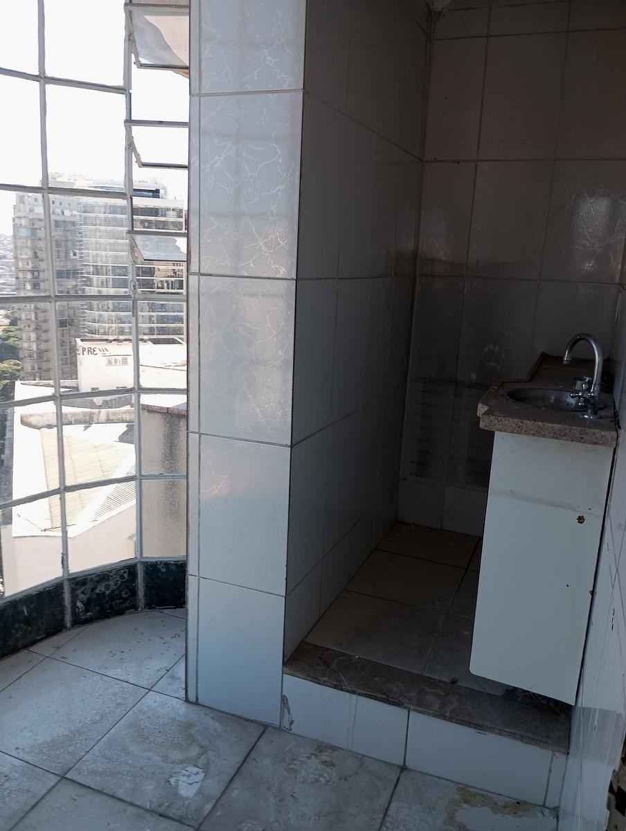 Sala, Centro