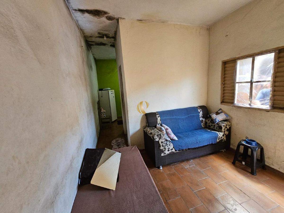 Casa, Vale das Palmeiras, 2 Quartos, 0 Vaga