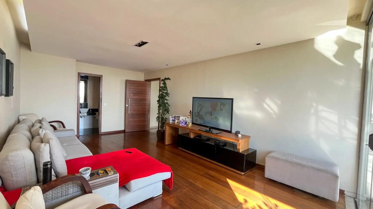 Casa, Mangabeiras, 4 Quartos, 4 Vagas, 2 Suítes