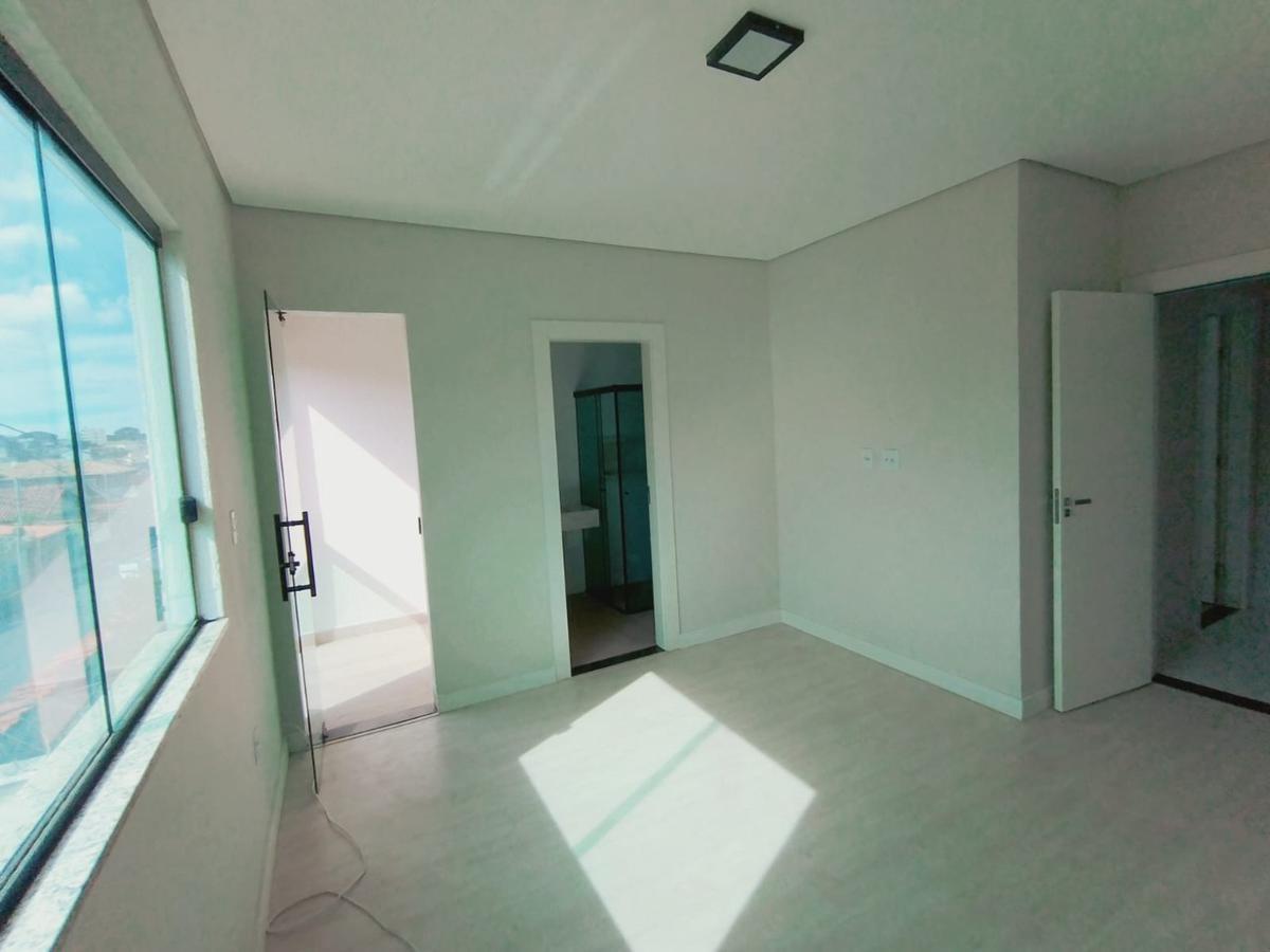 Casa, Jardim Leblon, 3 Quartos, 2 Vagas, 1 Suíte