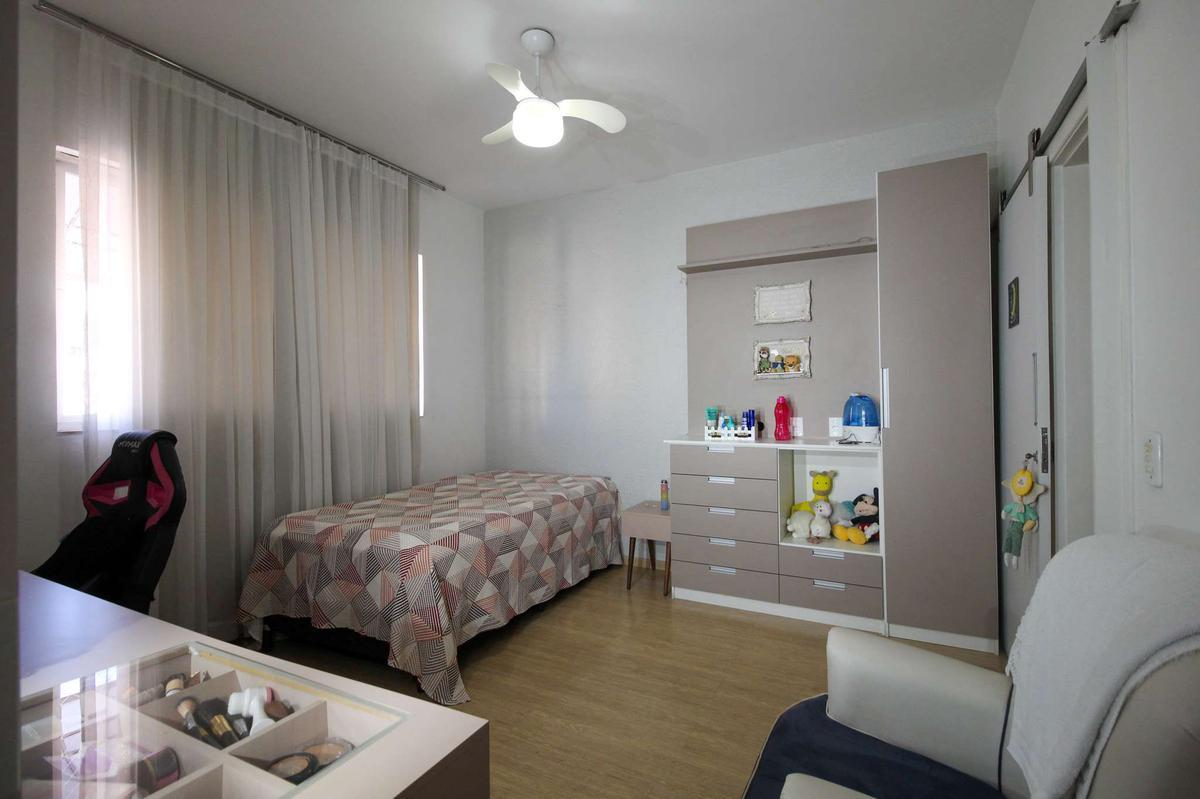 Casa, Dona Clara, 3 Quartos, 4 Vagas, 1 Suíte