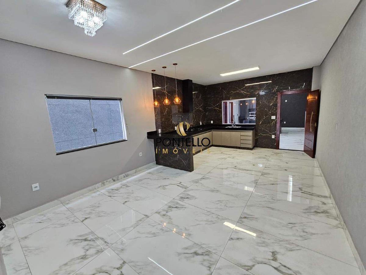 Casa, Nossa Senhora das Graças, 3 Quartos, 2 Vagas, 1 Suíte