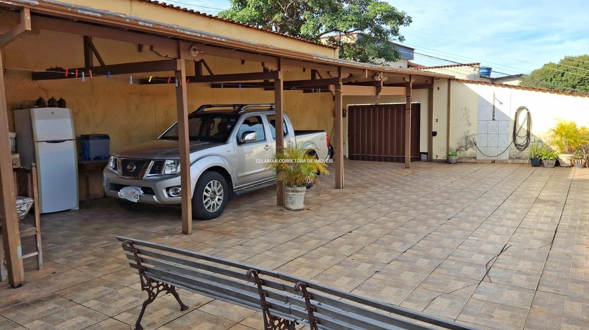 Casa, Industrial, 3 Quartos, 6 Vagas, 1 Suíte