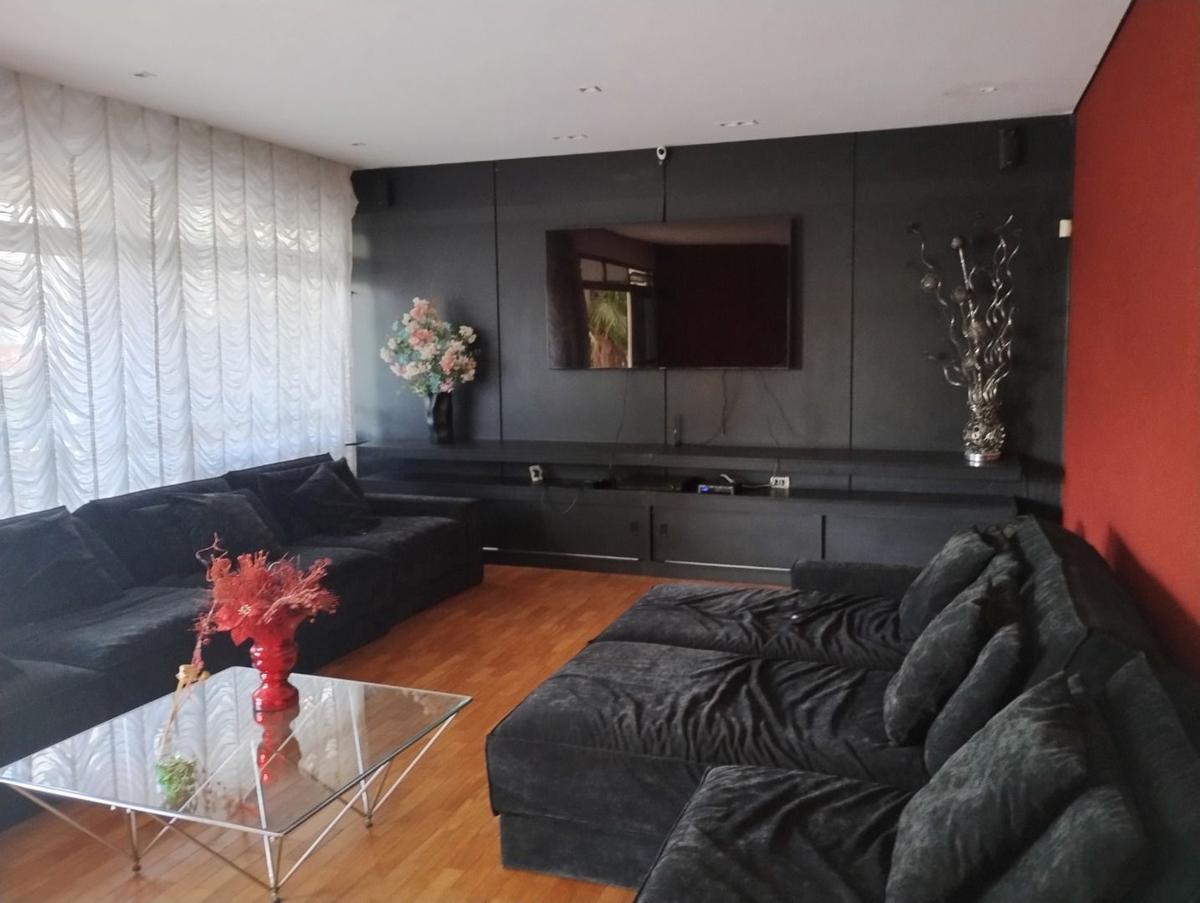 Casa, São José (pampulha), 4 Quartos, 7 Vagas, 4 Suítes