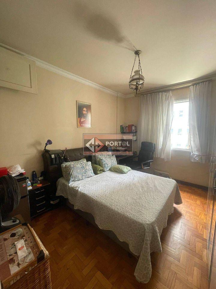 Apartamento, Centro, 4 Quartos, 0 Vaga, 1 Suíte
