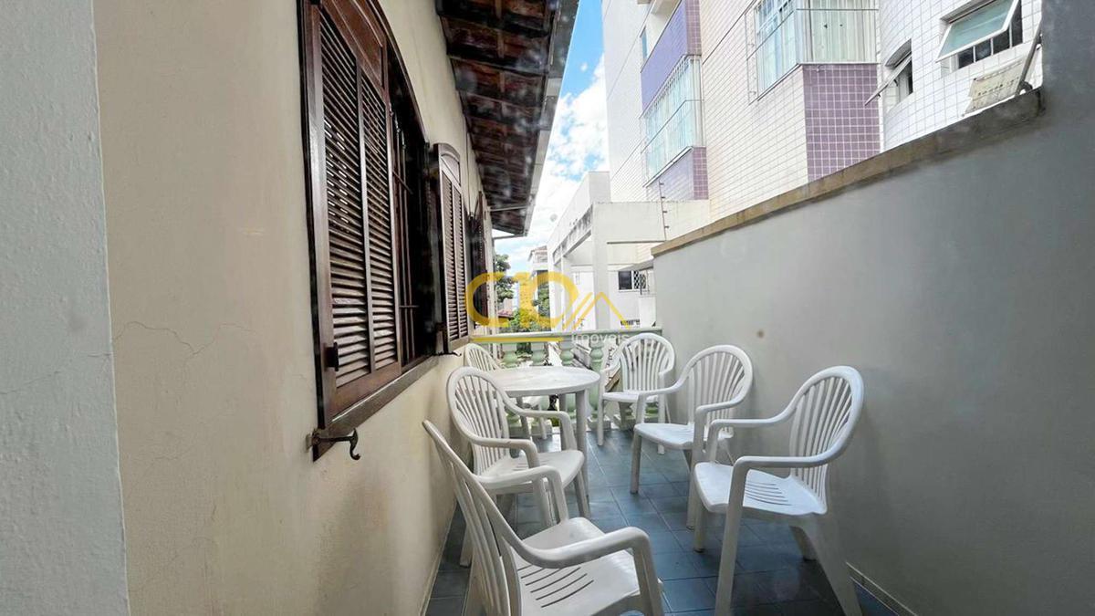 Casa, Cidade Nova, 7 Quartos, 2 Vagas, 1 Suíte