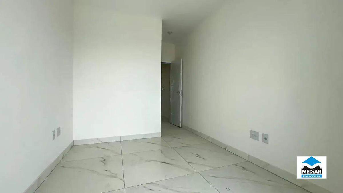 Casa, Santa Branca, 2 Quartos, 2 Vagas, 2 Suítes