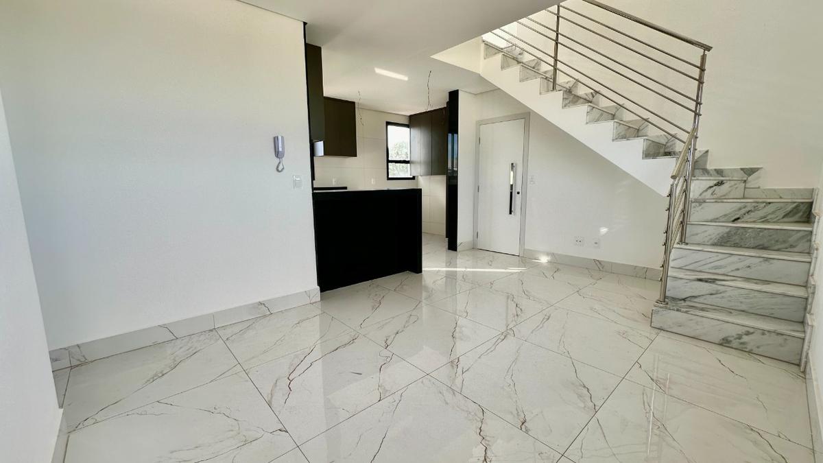 Cobertura, Planalto, 4 Quartos, 2 Vagas, 2 Suítes