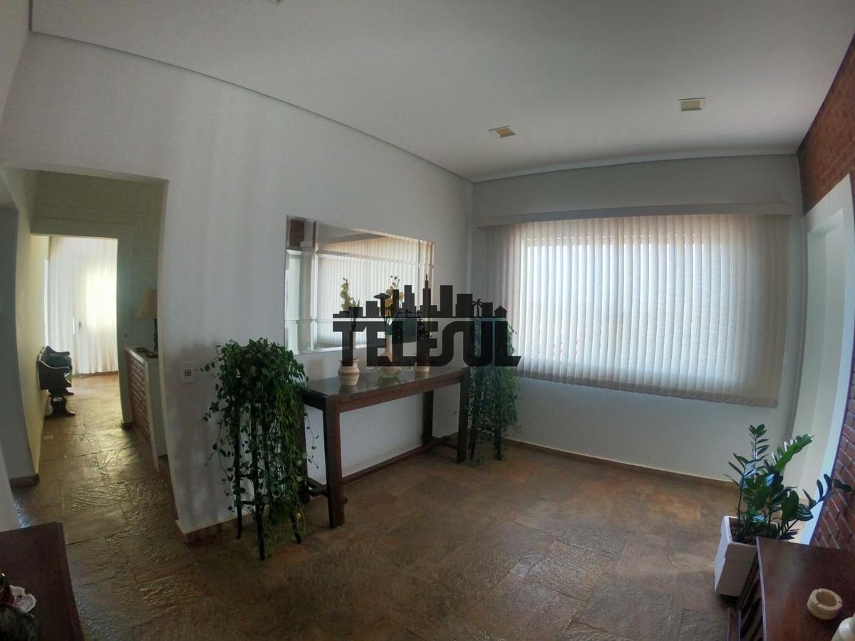 Casa, Vila Nossa Senhora dos Anjos, 4 Quartos, 2 Vagas, 2 Suítes