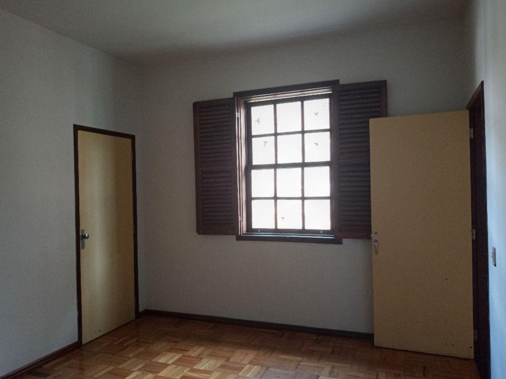 Casa, Centro, 3 Quartos, 2 Vagas