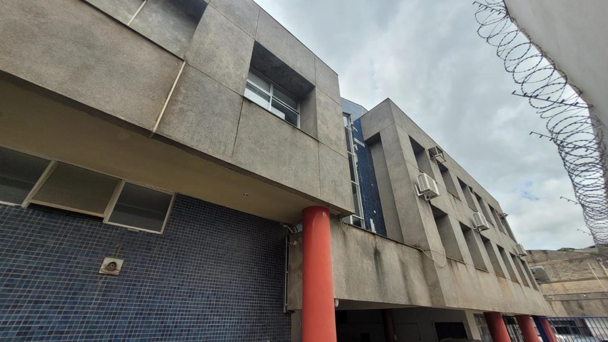 Prédio, São Francisco, 0 Quarto, 0 Vaga
