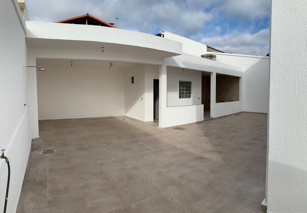 Casa, Candelária, 5 Quartos, 10 Vagas, 1 Suíte