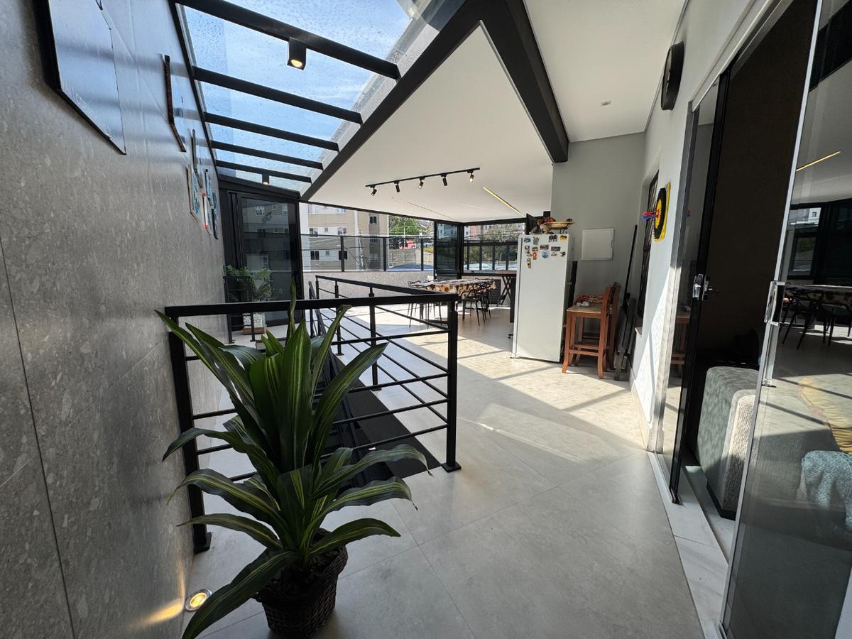 Casa, Santa Branca, 3 Quartos, 3 Vagas, 1 Suíte