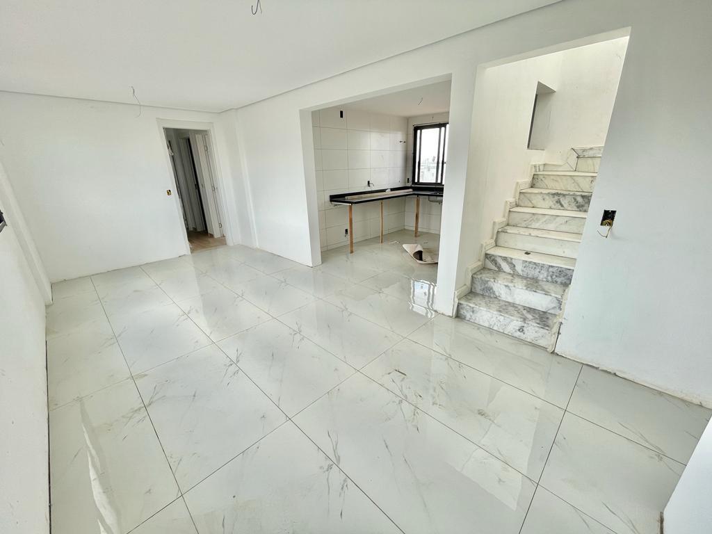 Cobertura, Santa Rosa, 3 Quartos, 2 Vagas, 1 Suíte