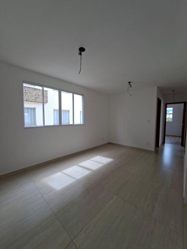 Apartamento, Santa Cruz (barreiro), 3 Quartos, 1 Vaga, 1 Suíte