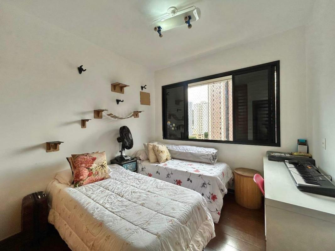 Apartamento, Funcionários, 4 Quartos, 2 Vagas, 1 Suíte