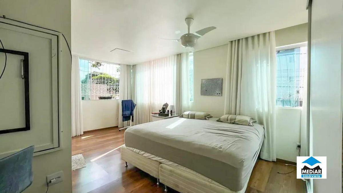 Casa, Santa Branca, 3 Quartos, 1 Vaga, 2 Suítes