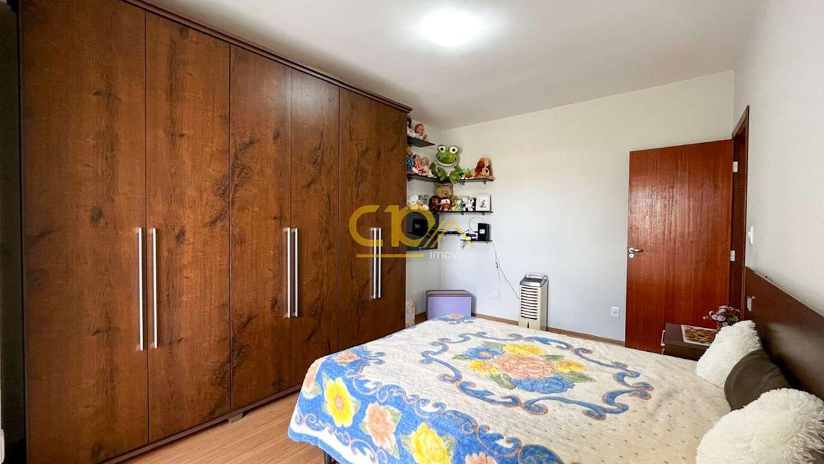 Casa, Santa Efigênia, 3 Quartos, 2 Vagas, 2 Suítes