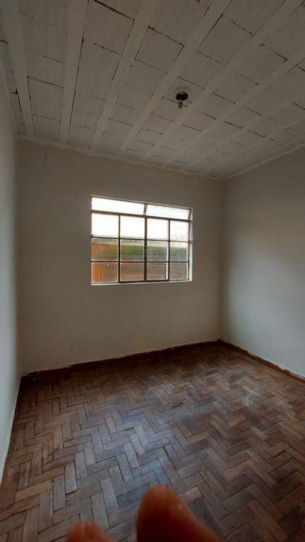 Casa, Siderúrgica, 3 Quartos, 0 Vaga