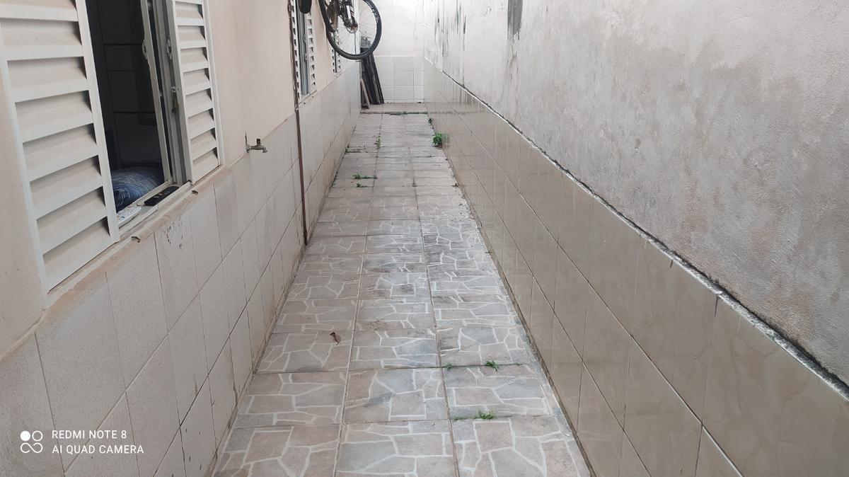 Casa, Vila Clóris, 3 Quartos, 8 Vagas, 1 Suíte