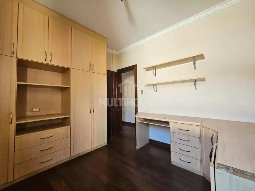 Casa, Itapoã, 5 Quartos, 4 Vagas, 1 Suíte