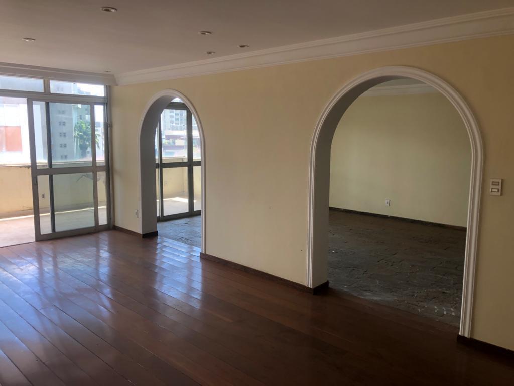 Cobertura, Serra, 5 Quartos, 3 Vagas, 2 Suítes