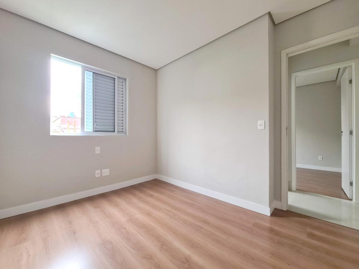 Apartamento, Sagrada Família, 3 Quartos, 2 Vagas, 1 Suíte
