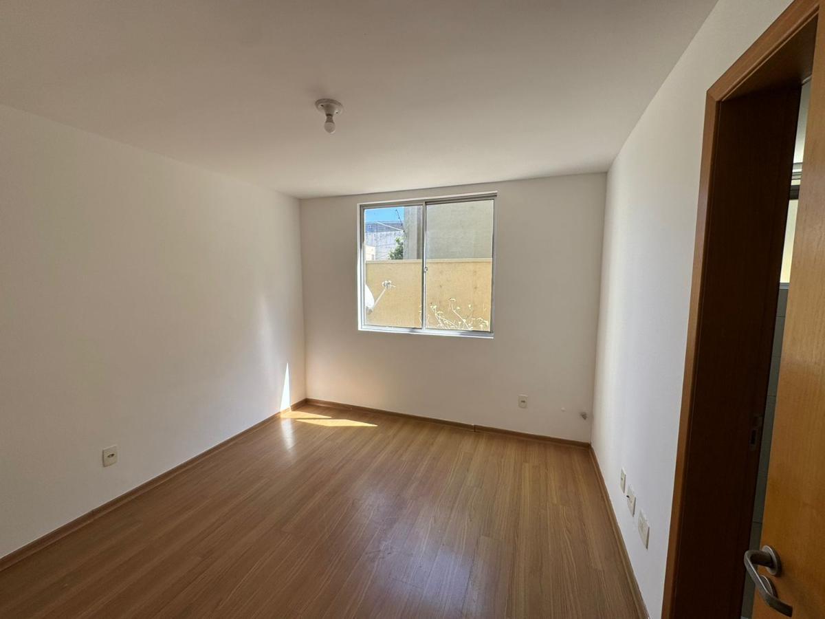 Apartamento, Floresta, 3 Quartos, 2 Vagas, 1 Suíte