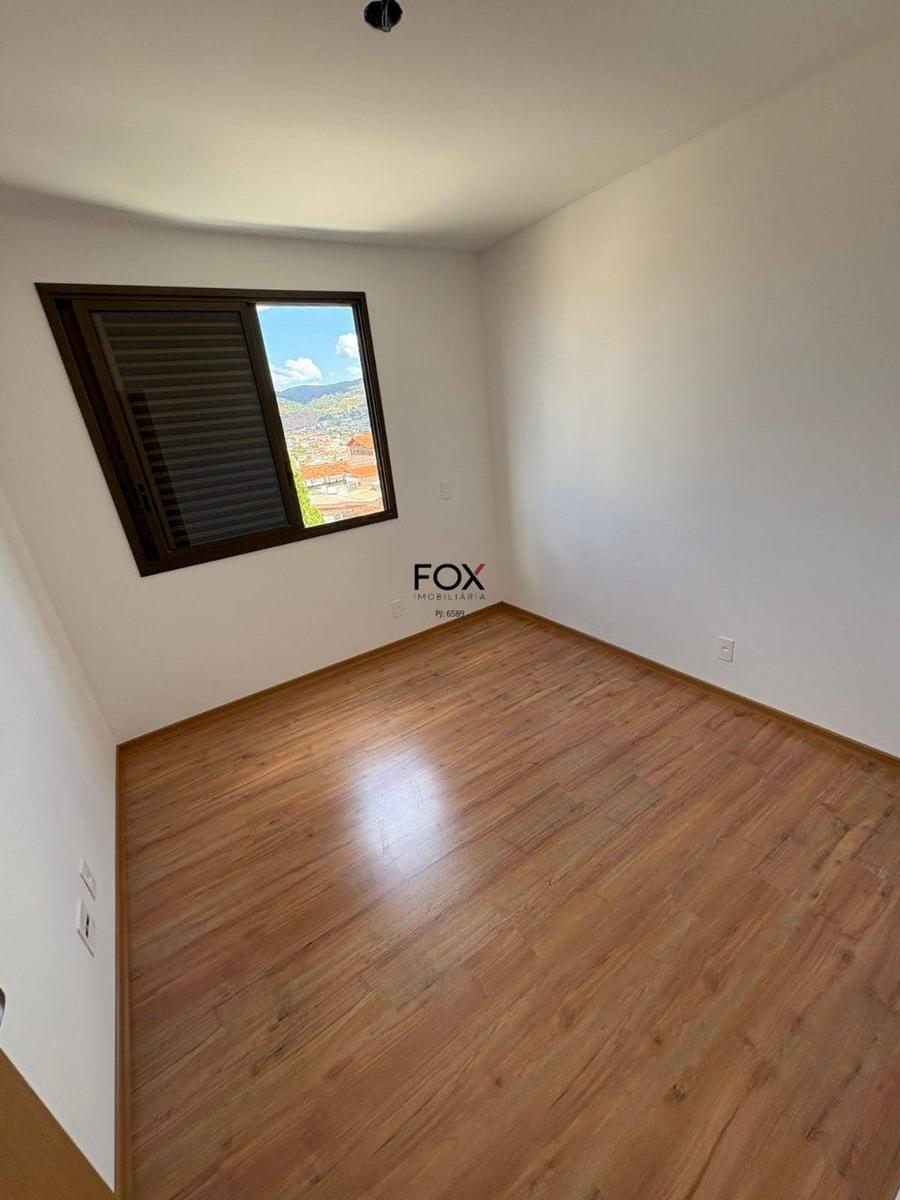 Cobertura, Esplanada, 4 Quartos, 2 Vagas, 1 Suíte