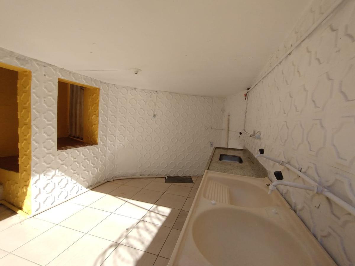 Casa, Lagoinha, 1 Quarto, 0 Vaga