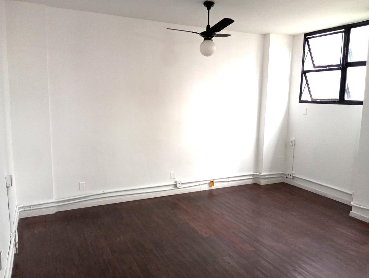 Sala, Funcionários, 1 Vaga