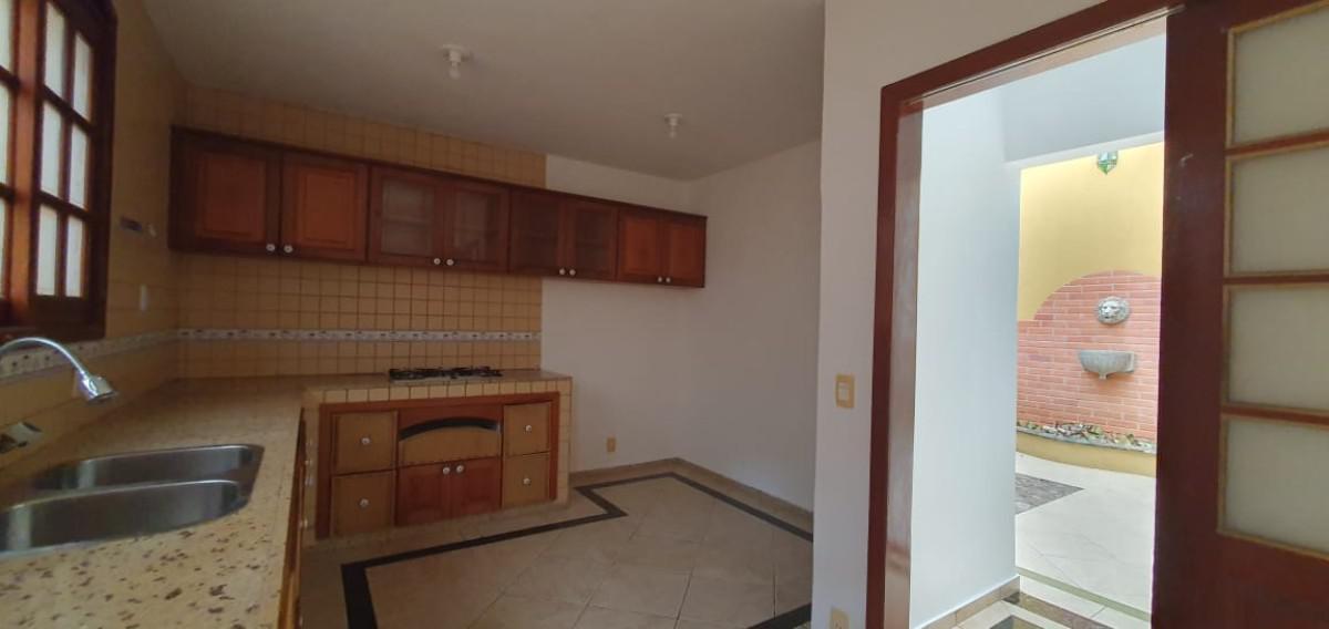 Casa, Jardim América, 4 Quartos, 4 Vagas, 1 Suíte