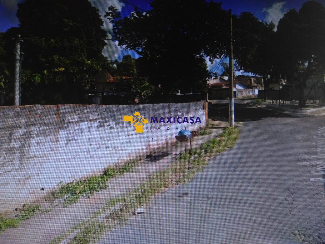 Lote, Centro, 0 Quarto, 0 Vaga