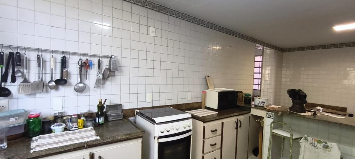 Casa, Santa Lúcia, 6 Quartos, 3 Vagas, 1 Suíte