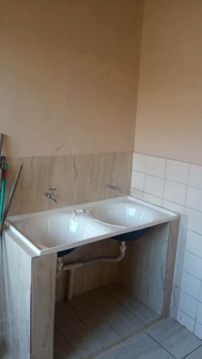 Casa Comercial, Eldorado, 2 Quartos, 0 Vaga