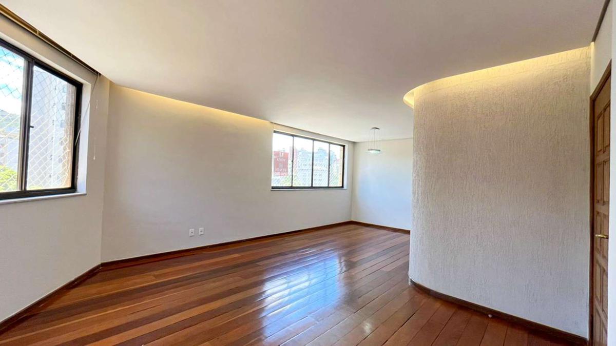 Apartamento, Cruzeiro, 4 Quartos, 2 Vagas, 1 Suíte