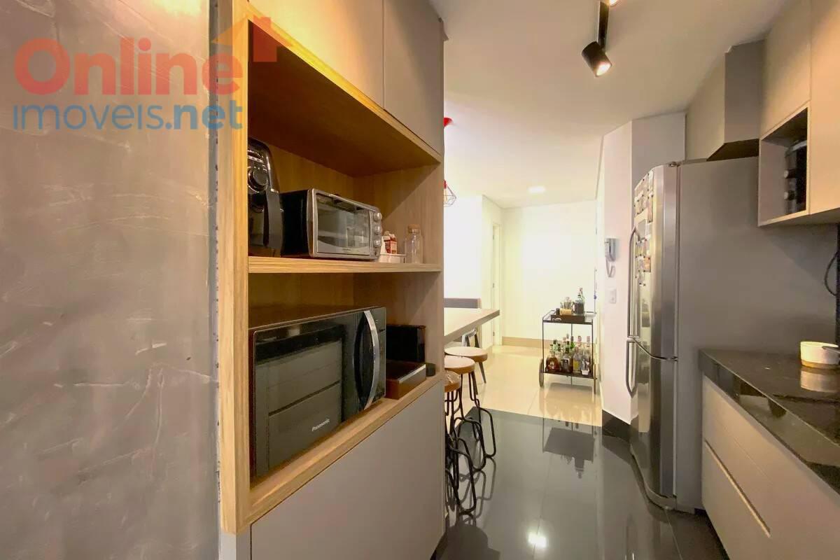 Apartamento, Funcionários, 2 Quartos, 0 Vaga, 2 Suítes
